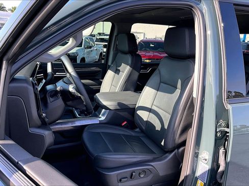 Used 2025 Chevrolet Silverado 3500 LTZ w/ Trail Boss Package image 17