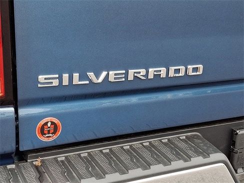 New 2026 Chevrolet Silverado 3500 LTZ w/ LTZ Premium Package image 19