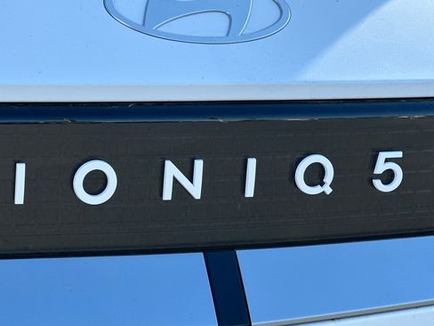 New 2026 Hyundai Ioniq 5 SEL image 27