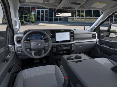 New 2026 Ford F250 XLT w/ XLT Premium Package AWD/4WD image 9