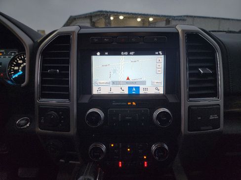 Used 2018 Ford F150 Lariat w/ Equipment Group 502A Luxury image 21