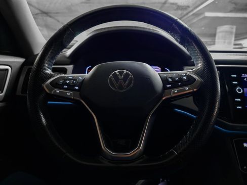 Used 2022 Volkswagen Atlas SEL Premium image 25