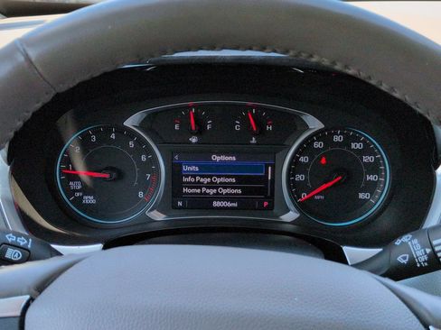 Used 2020 Chevrolet Traverse LT w/ LT Premium Package FWD image 27