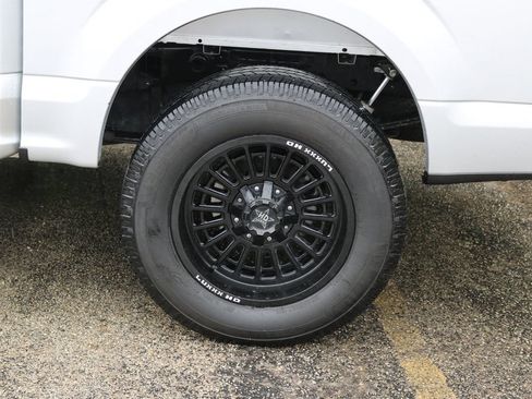 Used 2018 Ford F150 XL w/ Equipment Group 101A Mid AWD/4WD image 9
