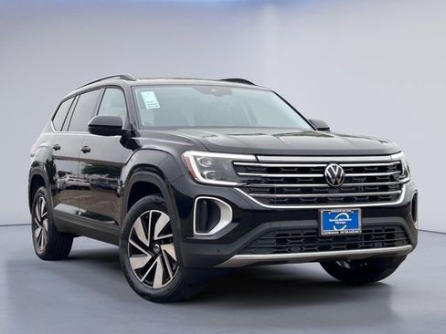 New 2026 Volkswagen Atlas SE FWD image 1