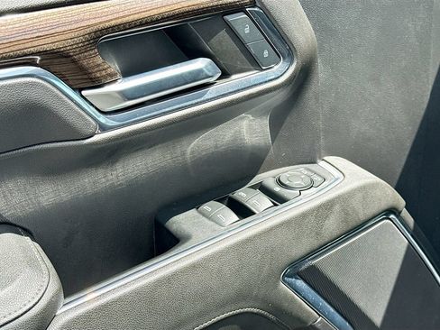 Used 2024 Chevrolet Silverado 1500 LT AWD/4WD image 19