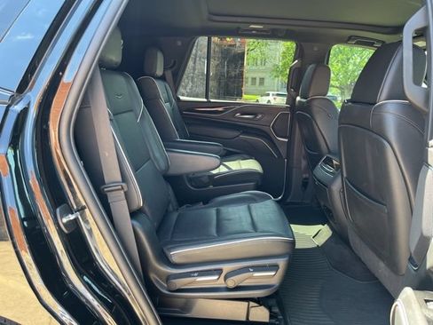 Used 2022 Cadillac Escalade Sport AWD/4WD image 15