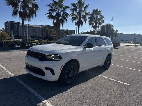 Used 2022 Dodge Durango SXT w/ Blacktop Package image 8