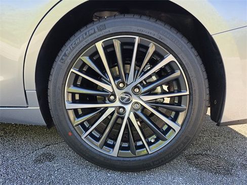 New 2025 Lexus ES 350 w/ Premium Package image 15