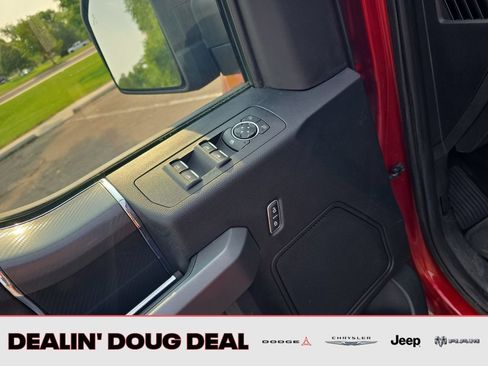 Used 2018 Ford F150 XLT w/ Equipment Group 302A Luxury AWD/4WD image 12