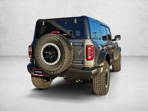 New 2025 Ford Bronco Badlands image 2