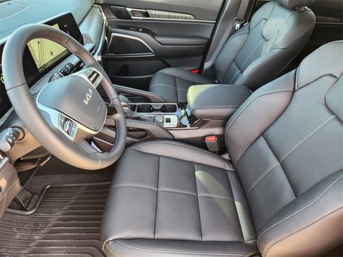 New 2025 Kia Telluride EX image 9