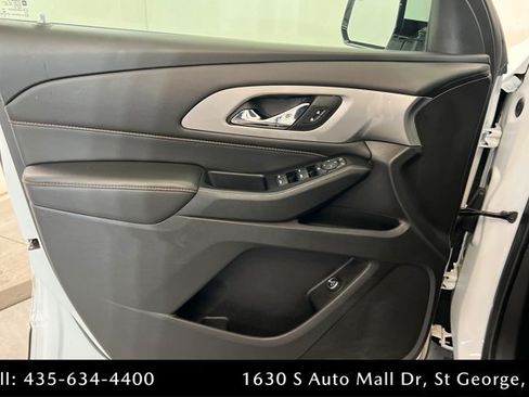 Used 2019 Chevrolet Traverse LT FWD image 14