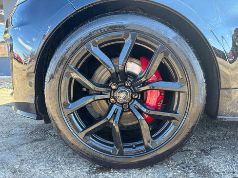 Used 2018 Land Rover Range Rover Sport SVR image 11