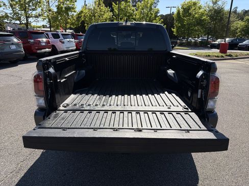 Used 2020 Toyota Tacoma TRD Sport image 30