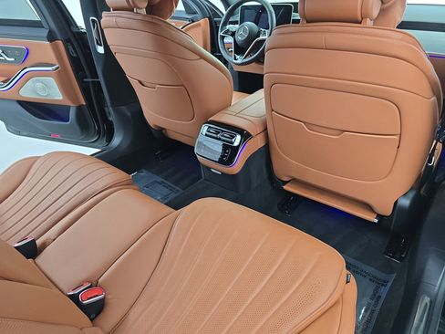 Certified 2022 Mercedes-Benz S 580 4MATIC Sedan image 11