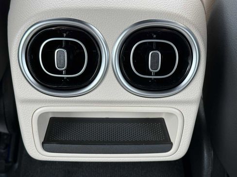 Used 2025 Mercedes-Benz C 300 C 300 image 17