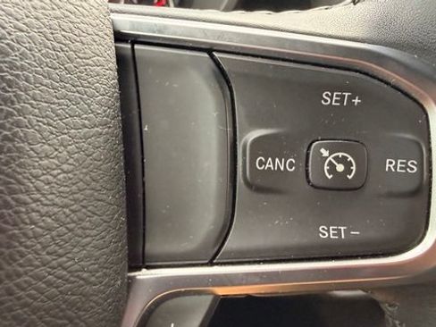 Used 2024 RAM 1500 Big Horn AWD/4WD image 23