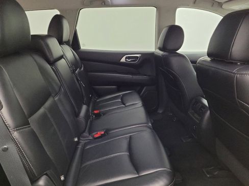 Used 2017 Nissan Pathfinder SL w/ SL Tech Package image 19