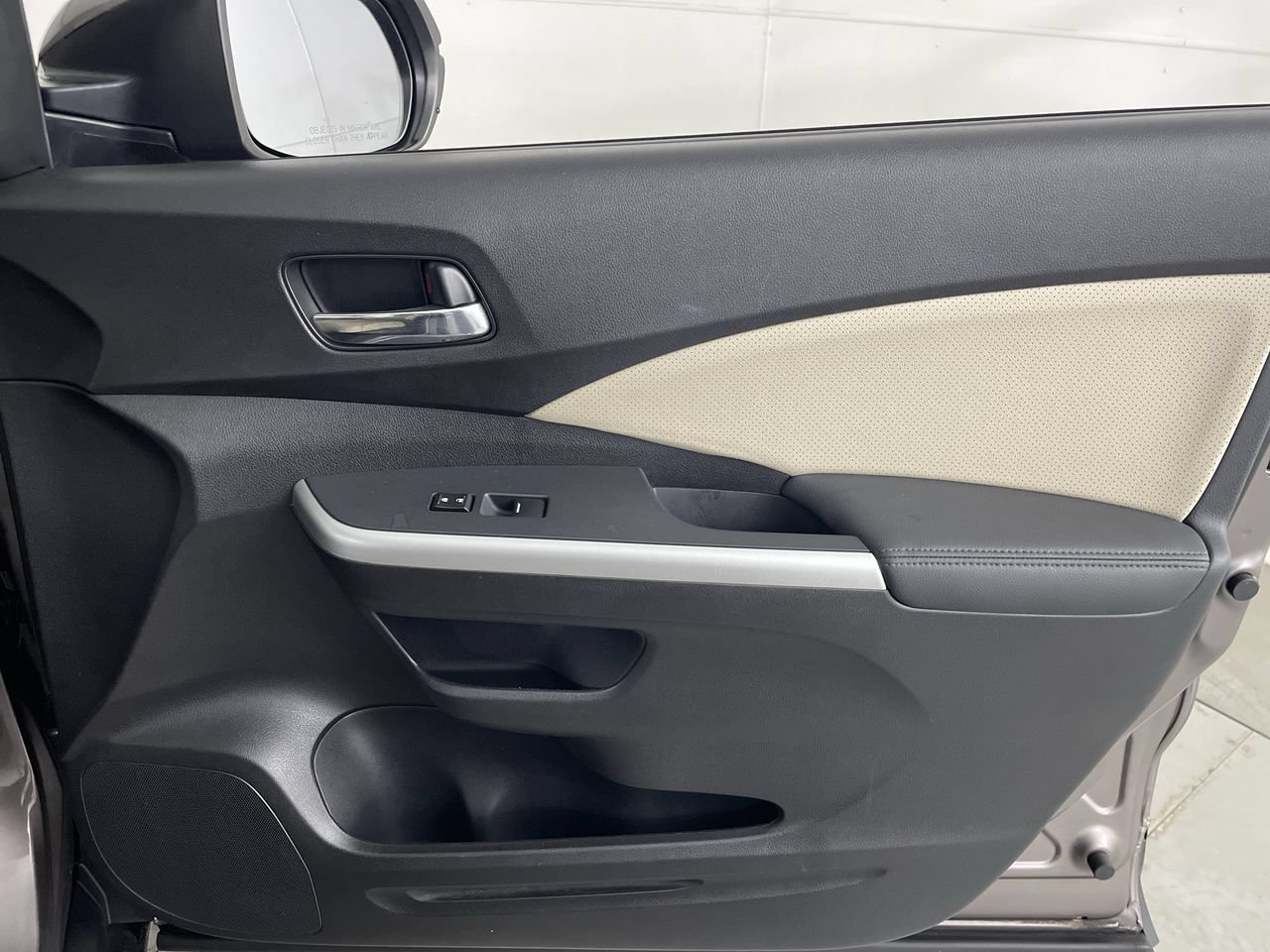 Used 2016 Honda CR-V Touring image 27