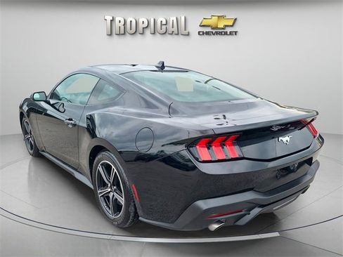 Used 2024 Ford Mustang EcoBoost image 3