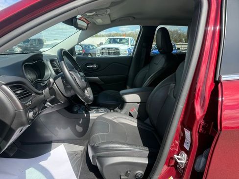 Used 2021 Jeep Cherokee Latitude Lux image 10