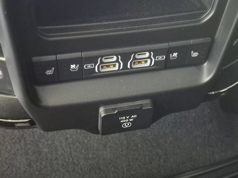 Used 2022 RAM 1500 Limited AWD/4WD image 26