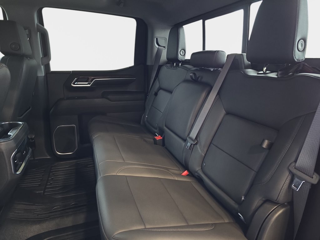 Used 2023 GMC Sierra 1500 Elevation w/ Elevation Premium Package AWD/4WD image 17
