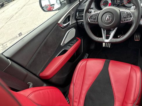 Used 2025 Acura RDX A-Spec image 19