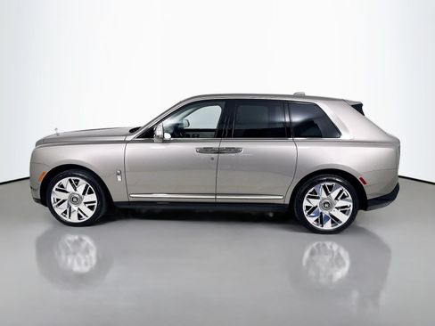 New 2026 Rolls-Royce Cullinan AWD/4WD image 5