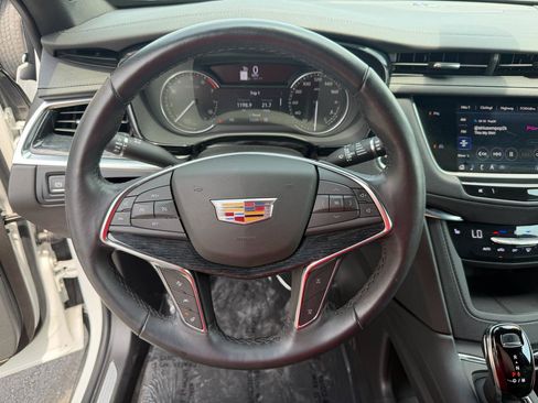 Used 2024 Cadillac XT5 Premium Luxury AWD/4WD image 27