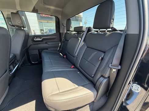 Used 2026 GMC Sierra 1500 SLT w/ SLT Premium Package AWD/4WD image 17