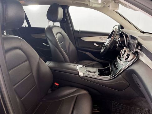 Used 2020 Mercedes-Benz GLC 300 4MATIC image 31