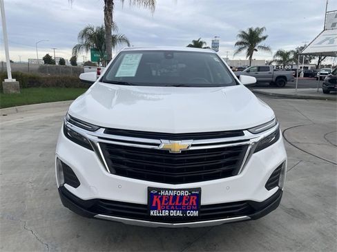 Used 2024 Chevrolet Equinox LT image 3