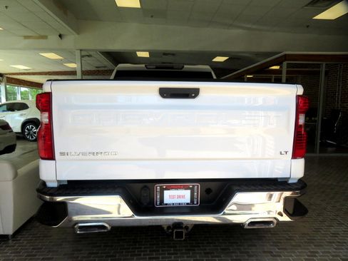 Used 2019 Chevrolet Silverado 1500 LT w/ Z71 Off-Road Package image 5