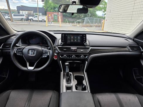 Used 2020 Honda Accord EX image 16