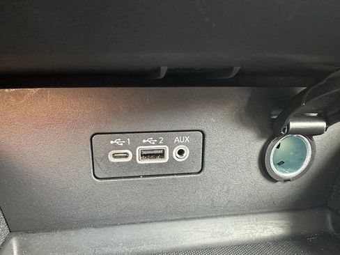 Used 2025 Nissan Altima 2.5 SV FWD image 19
