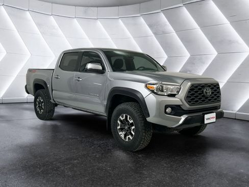 Used 2021 Toyota Tacoma TRD Off-Road w/ Technology Package AWD/4WD image 1
