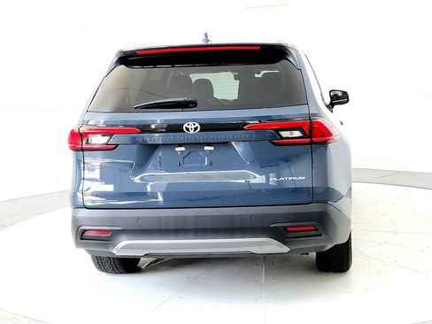 Used 2024 Toyota Grand Highlander AWD image 5