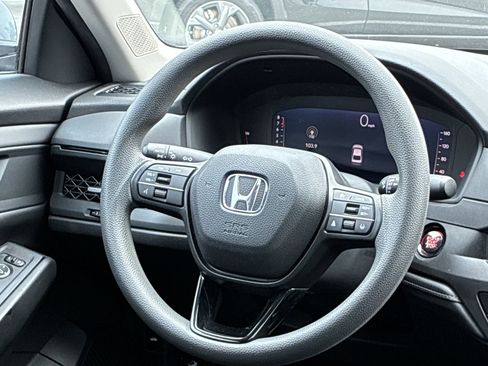 Certified 2023 Honda Accord EX image 25