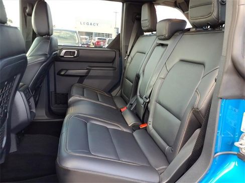 New 2025 Ford Bronco Badlands image 4