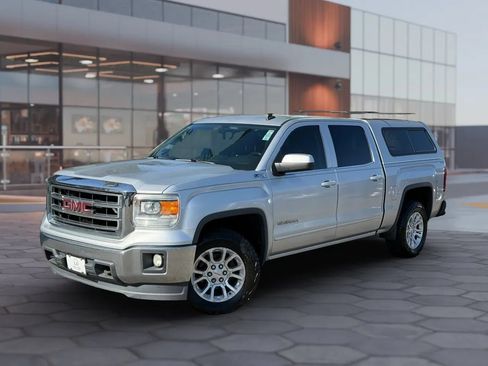 Used 2014 GMC Sierra 1500 SLE w/ SLE Value Package AWD/4WD image 2