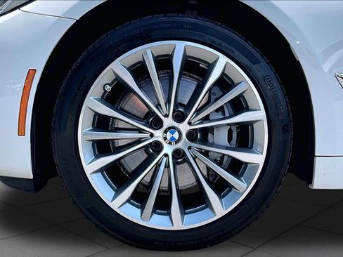 Used 2022 BMW 540i xDrive w/ Premium Package AWD/4WD image 11