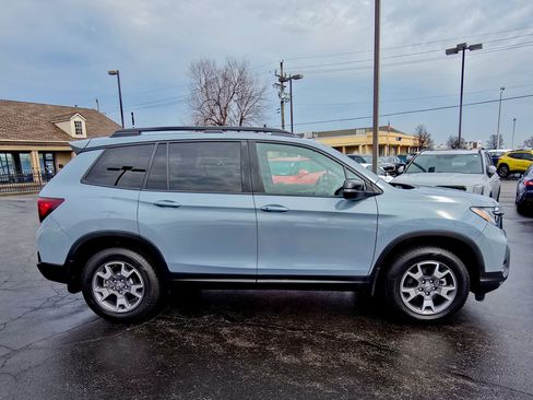 Used 2023 Honda Passport TrailSport image 15