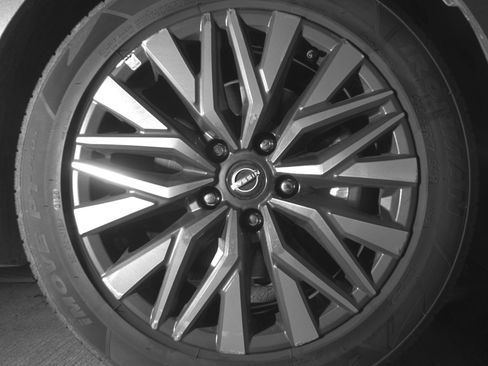 Used 2025 Nissan Altima 2.5 SV image 13