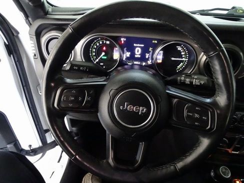 Certified 2023 Jeep Wrangler Unlimited w/ Cold Weather Group image 5