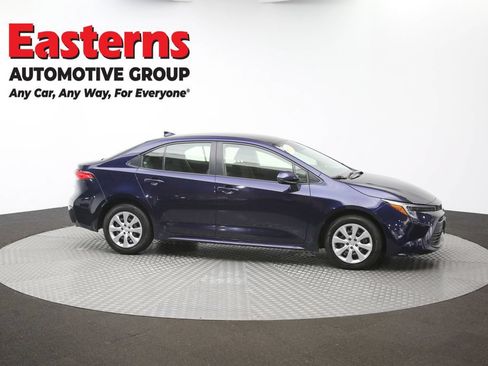 Used 2023 Toyota Corolla LE w/ Carpet Mat Package (TMS) FWD image 41