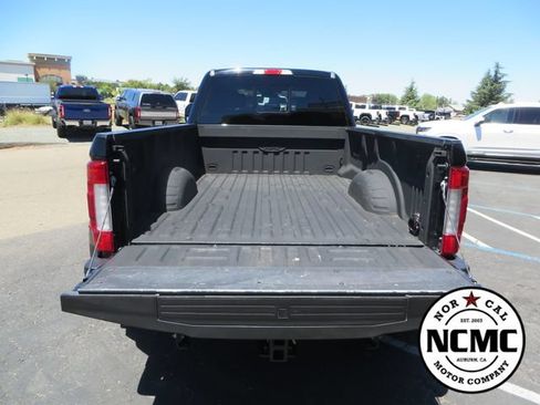 Used 2017 Ford F450 Platinum w/ FX4 Off-Road Package AWD/4WD image 12