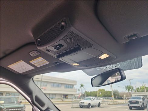 Used 2018 Ford F250 Lariat w/ Lariat Value Package image 31