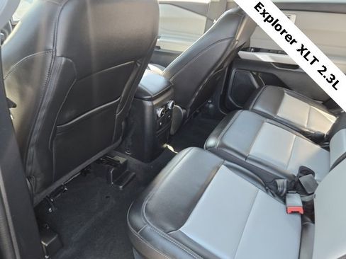Used 2022 Ford Explorer XLT w/ Equipment Group 202A image 10